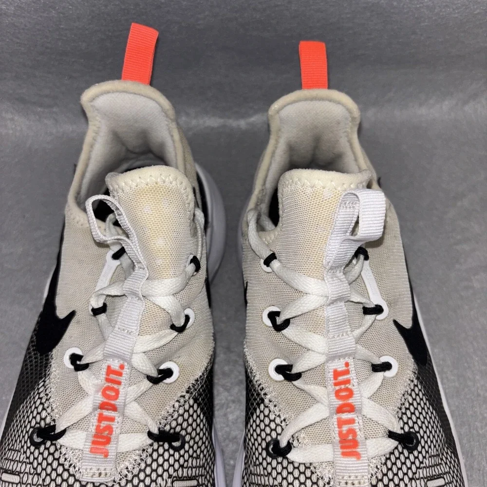 Nike Free TR 8 942888-101 White Black Total Crimson Trainers Women's US 8.5 EUC